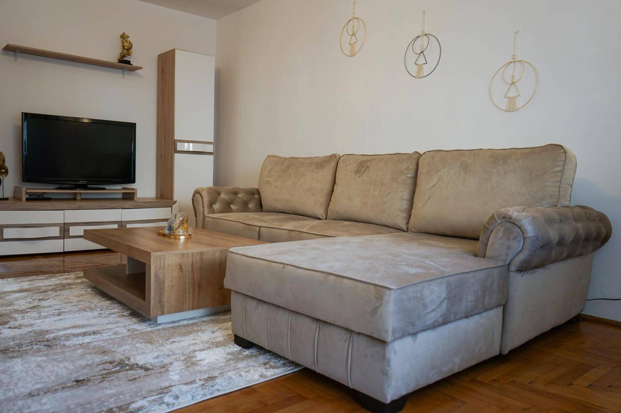 Mirandis Toamnei Apartment